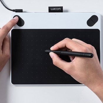 WACOM-Intuos-Draw-แผ่นวาดรูปดิจิตอล-รุ่น-CTL-490-W0-C-ขาวดำ